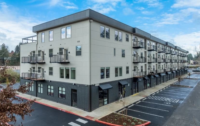 Debt Fund Bridge Refinance – 72-Unit Class A Mixed Use
